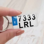 Personalised Number Plate Keyring - Photo 3