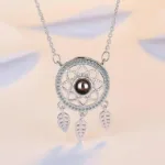 photo-projection-necklace-2