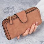 Personalized Women's Leather Wallet - Photo 5